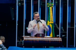 senador-alan-rick-e-homenageado-no-dia-do-administrador-|-ac24horas-|-noticias-do-acre