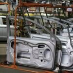 industria-nacional-varia-0,1%-em-marco-e-acumula-alta-de-3,1%-em-2026