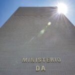 governo-bloqueia-r$-22,1-bi-do-orcamento-de-2026