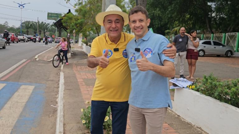 Após carreata, Bocalom e Velloso começam segunda-feira panfletando no sinal em Rio Branco