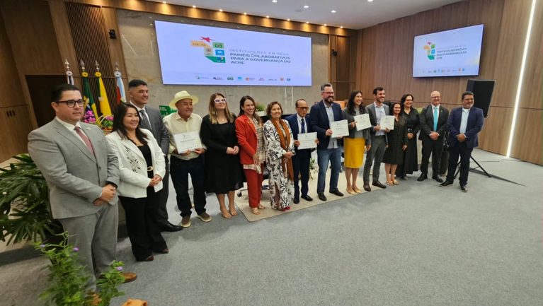 Bocalom participa de encontro no TCE-AC e destaca importância de dados para a gestão pública